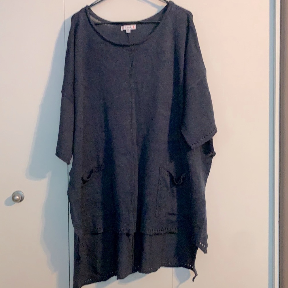 Plus size Navy tunic NWOT